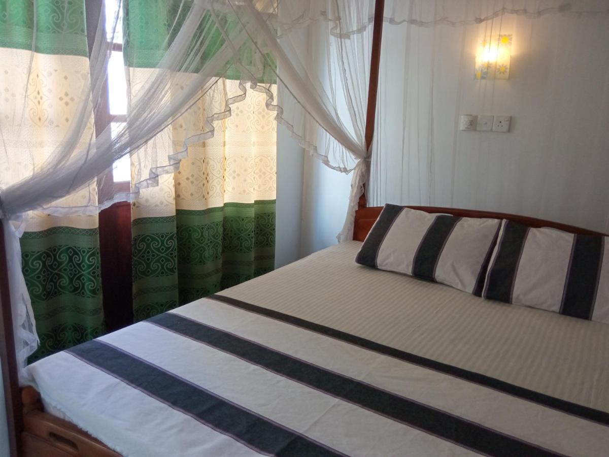 Bluebell Guest House Unawatuna Exterior foto