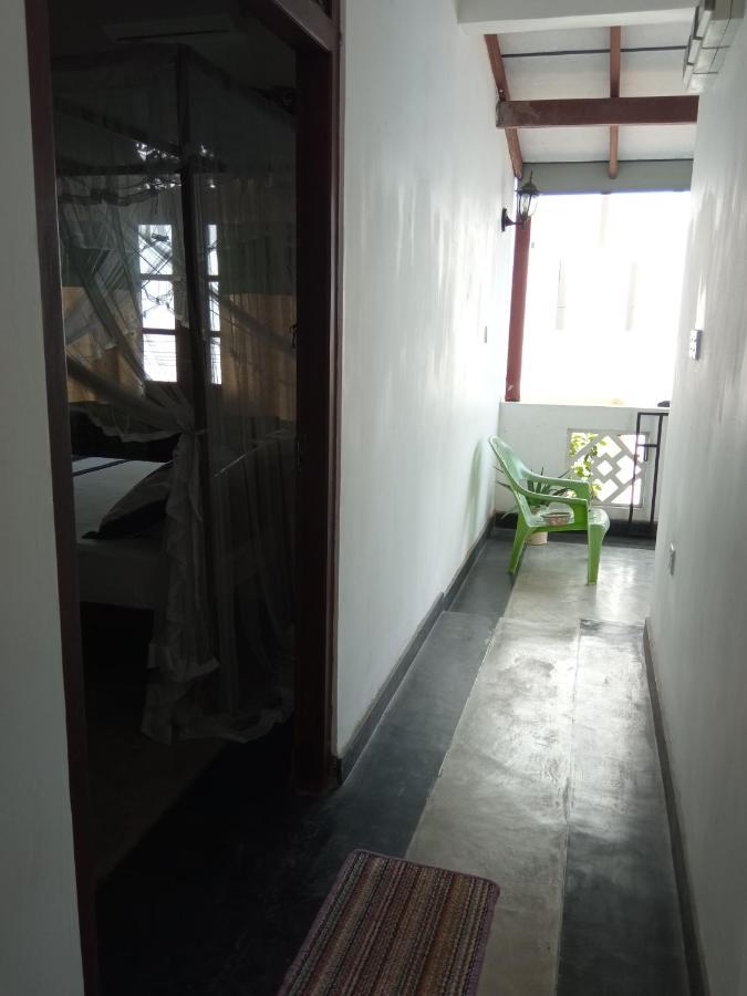 Bluebell Guest House Unawatuna Exterior foto